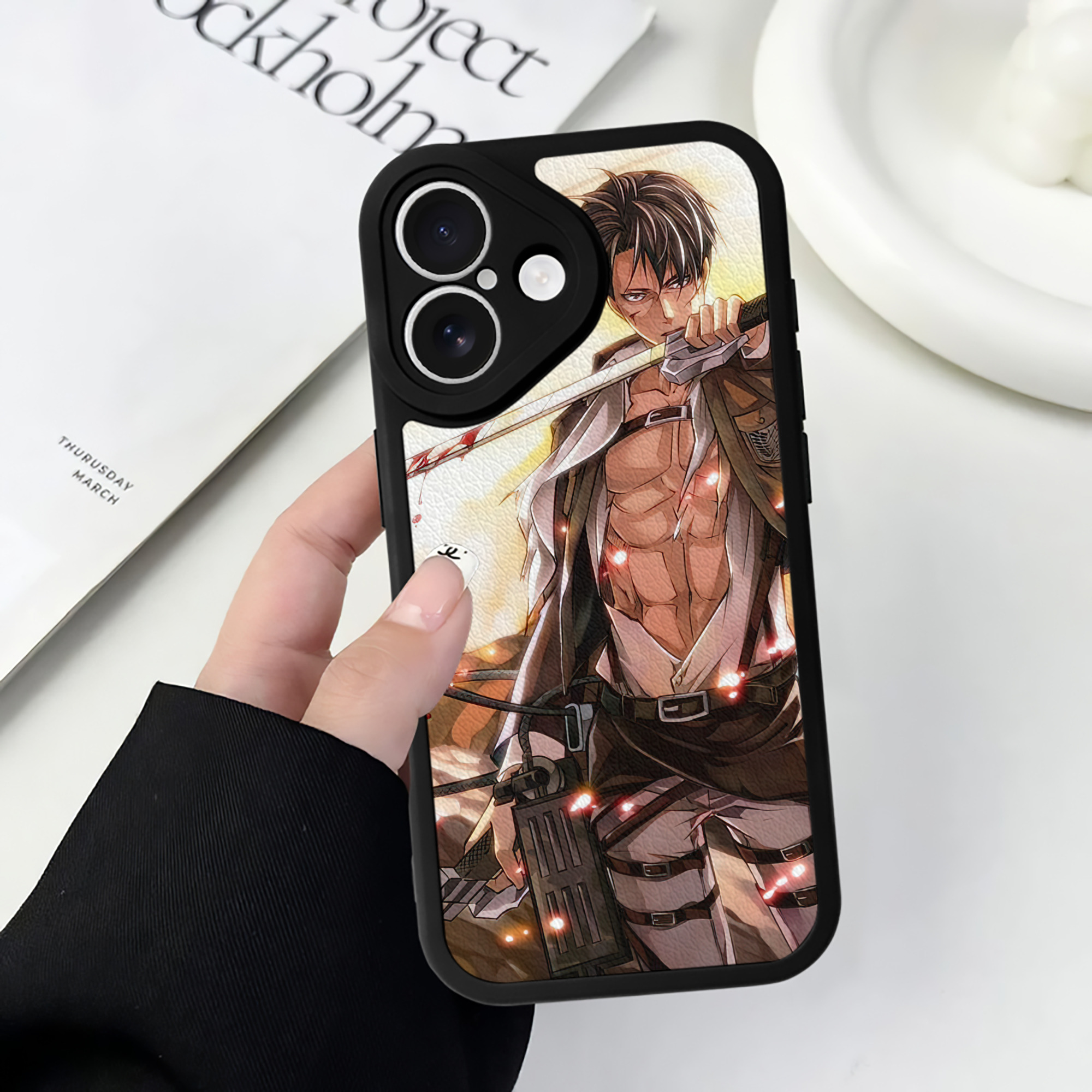 （画像用） 進撃の巨人 Attack on Titan 【iPhone 16シリーズ対応】シリコンスマホケース（レザー調） 材質：シリコン